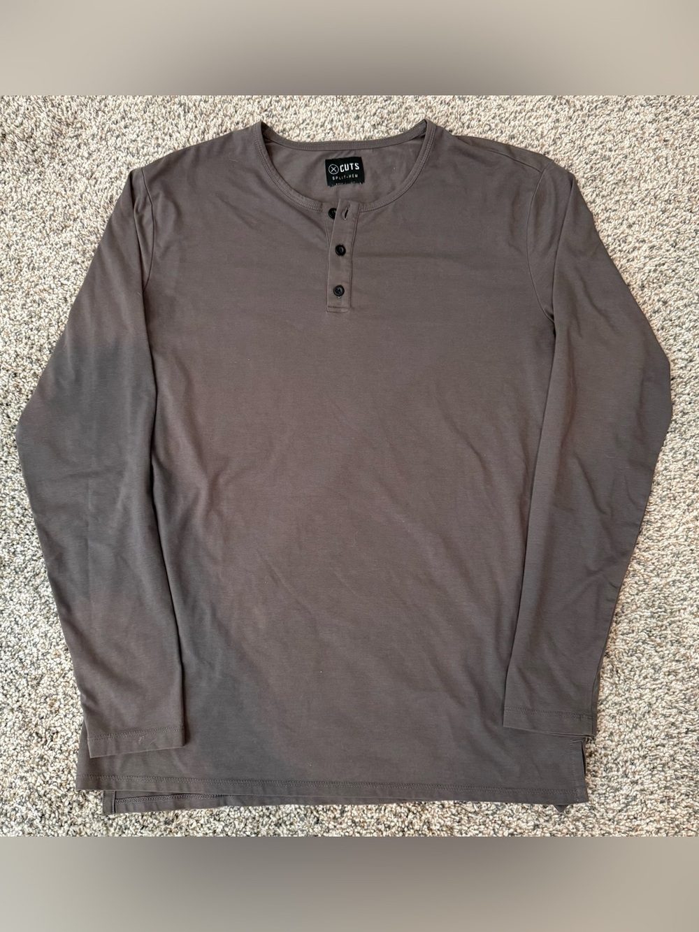 CUTS Clothing Pyca Pro Split Hem Long Sleeve Henley Shirt M Brown